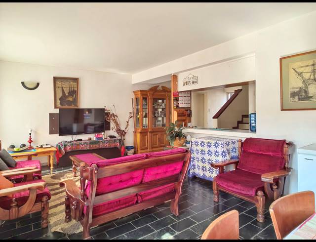 3 BEDROOM DUPLEX FOR SALE IN WINDSOR WEST